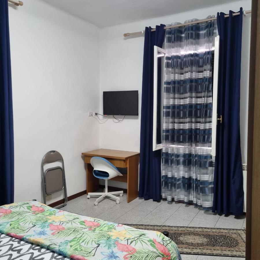Room E Breakfast Diana E Ninni 萨尔索马焦雷泰尔梅 外观 照片