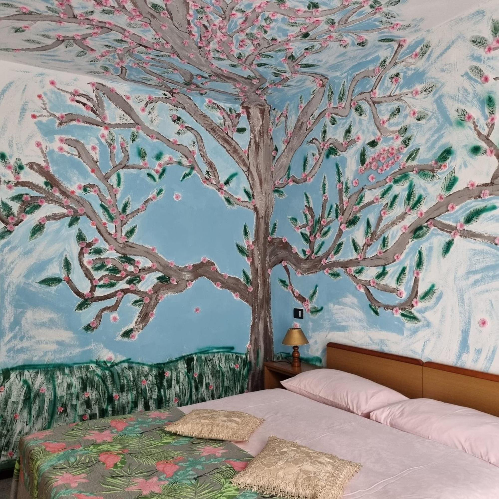 Room E Breakfast Diana E Ninni 萨尔索马焦雷泰尔梅 外观 照片